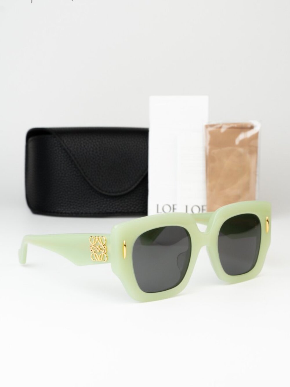 Loewe Women Sunglasses Green Grey Square LW40129U 95A NEW AUTHENTIC